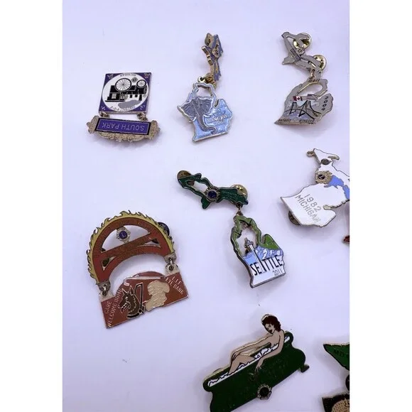 LIONS Club of Michigan Area Vest Lapel Pins Lot of 15 Some Vintage - Picture 4 of 9